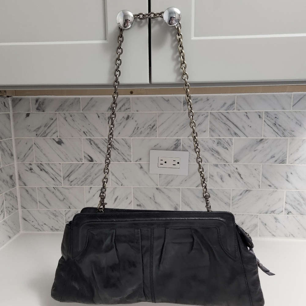 Black clutch